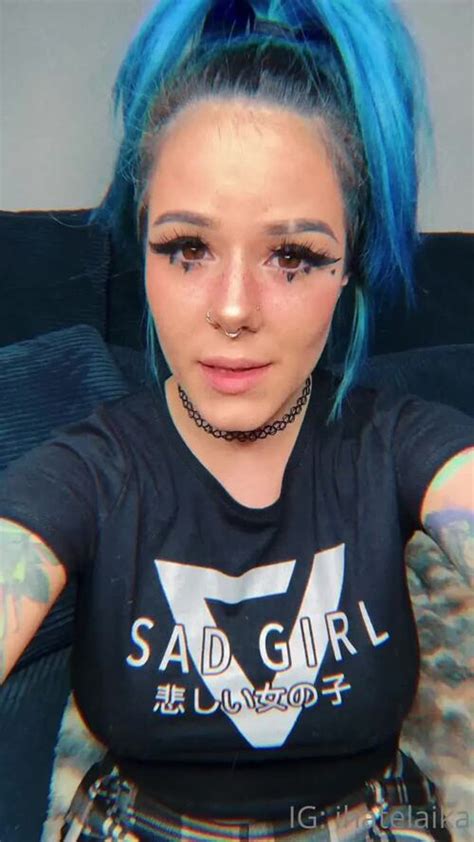 Oiled lesbian anal