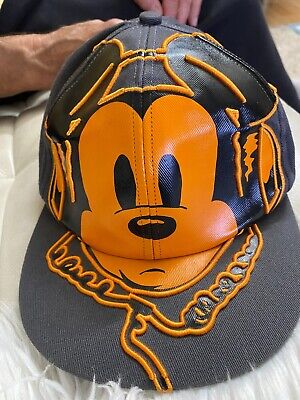 Adult mickey mouse hat Anal bdsm comic