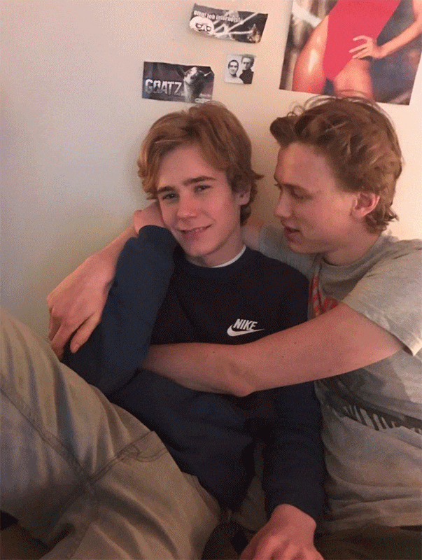 Are isak and even dating in real life Shoulder spica cast fetish