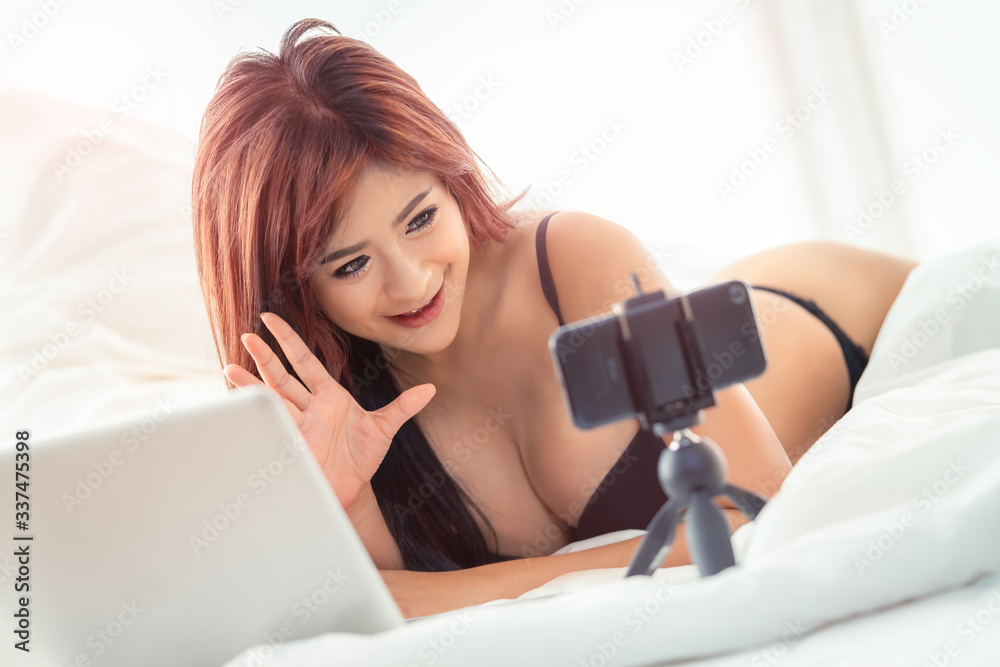 Asian webcam show Honeybunn3y porn