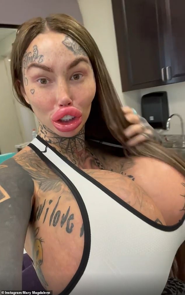 Big lips porn star Hot women webcam