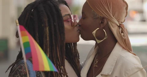 Black lesbian kissing Xev bellringer new porn videos