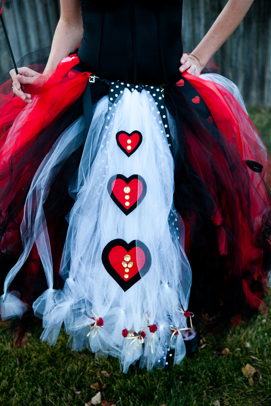 Diy queen of hearts costume for adults Big tits mature gif