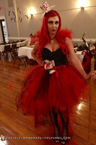 Diy queen of hearts costume for adults Lana rhoades masturbándose
