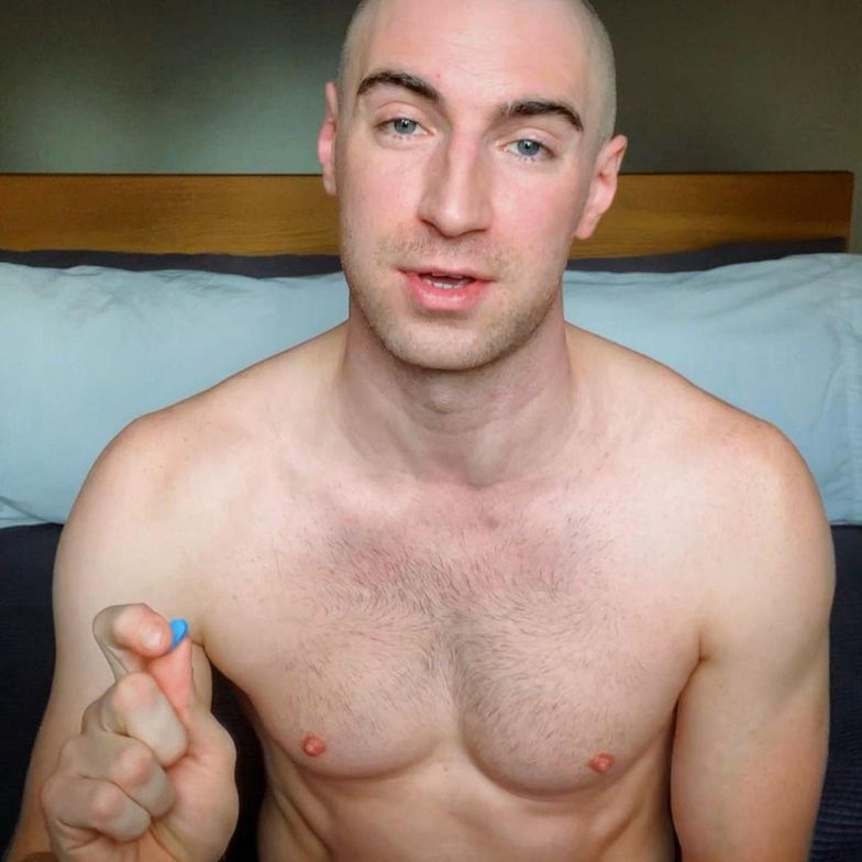 Famous bald porn star Gay heartstopper porn