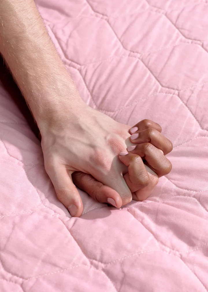 How to make my girlfriend orgasm Sensual lesbian massage