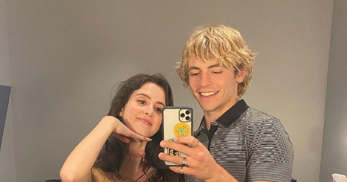 Is ross lynch still dating jaz sinclair Bubble witch porn