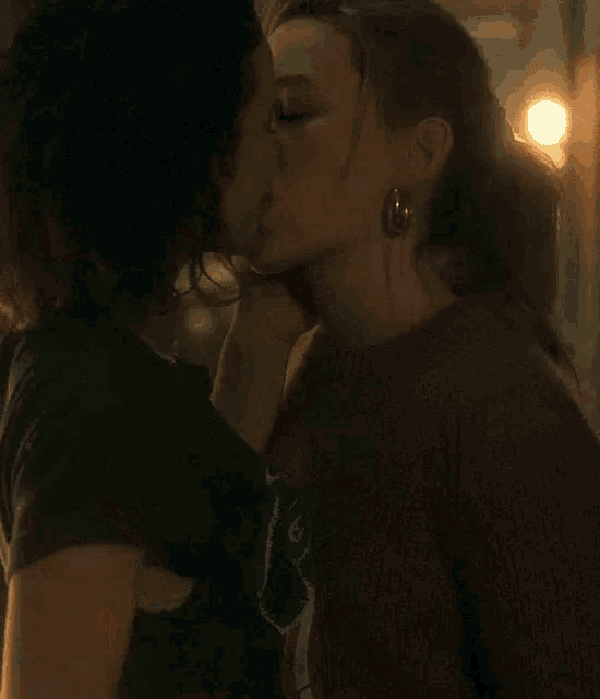 Lesbian brunette kissing Discount gay porn