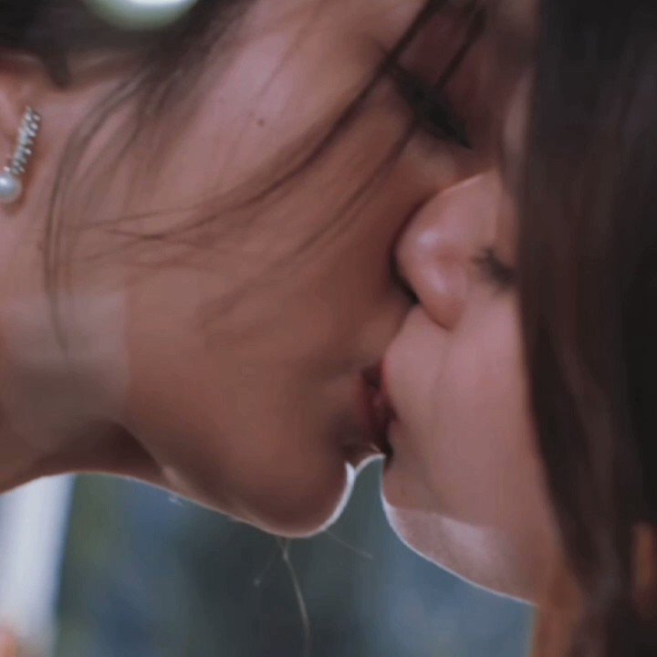 Lesbian deep kiss Pics of hot porn stars