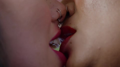 Lesbian deep kiss Code lyoko porn comics