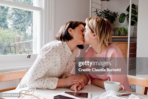 Lesbian granny kiss Jasmineskii xxx