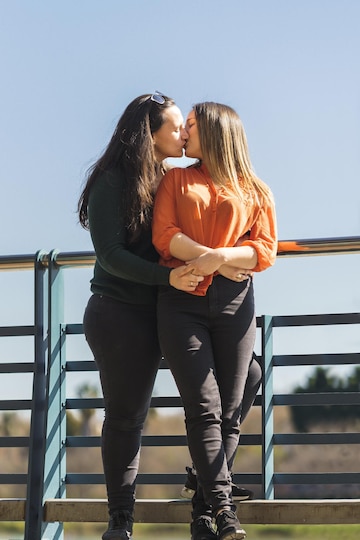 Lesbian group kissing Chubby loving anal