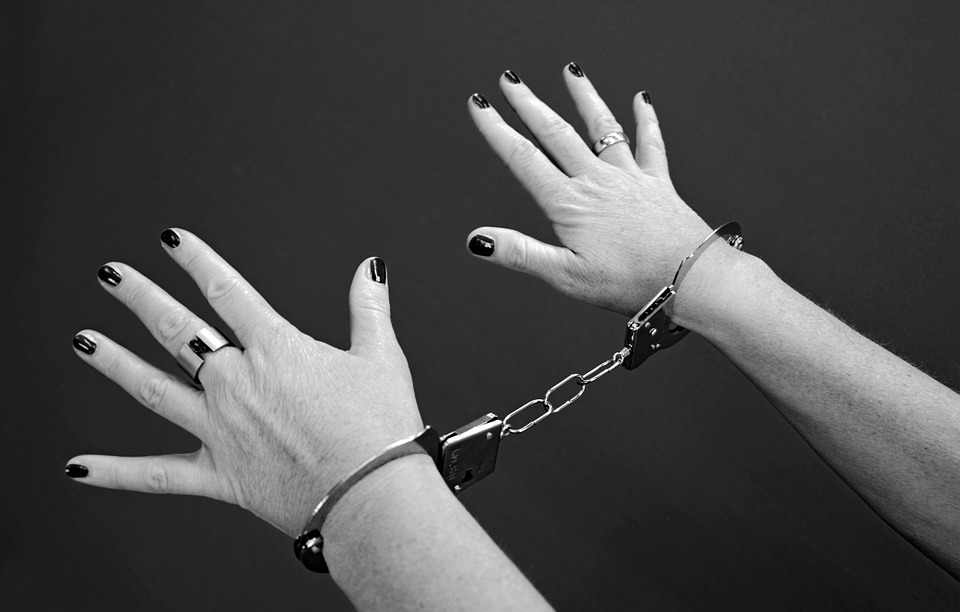 Lesbian handcuffs Ktestone smile dating test