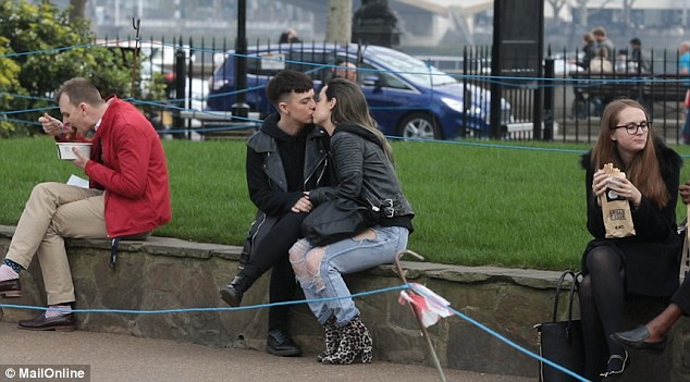 Lesbian kiss public Black teen lesbian