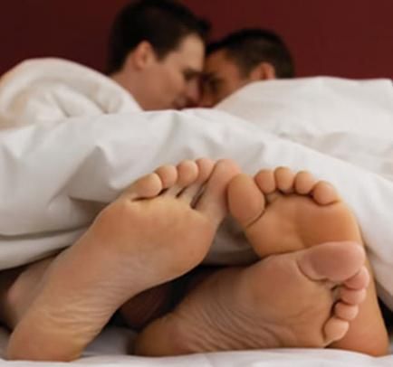 Lesbian kissing feet Iammaliahbaker porn