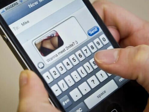 Lesbian sexting snapchat Massive blowjobs