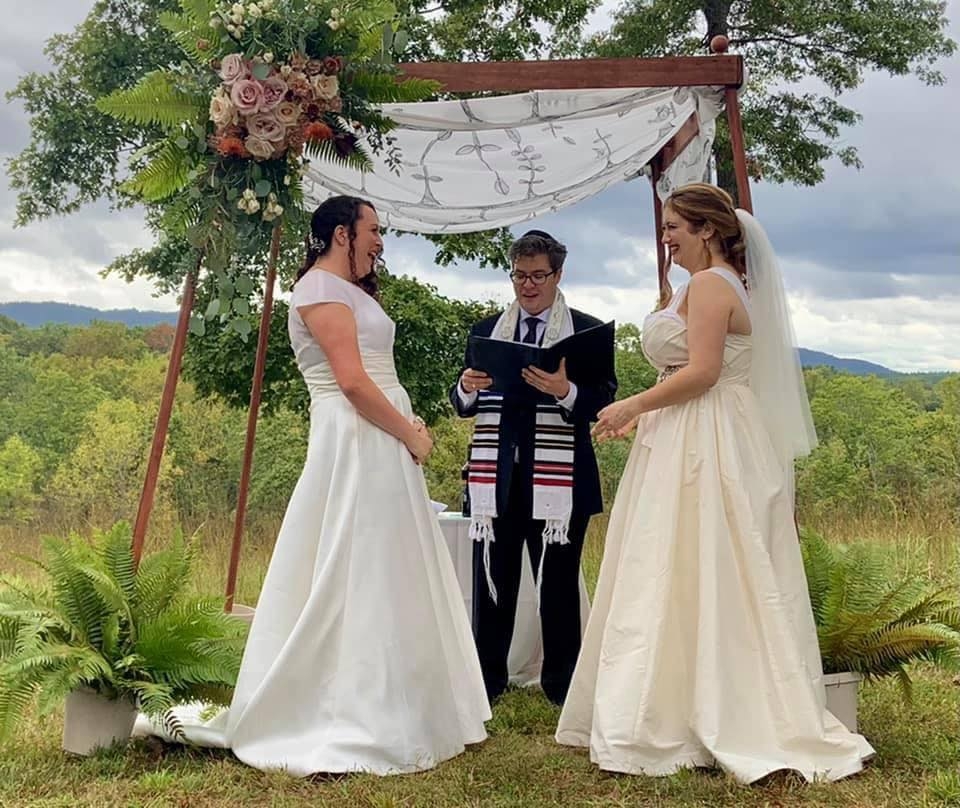 Lesbian wedding officiant Magicproductions porn