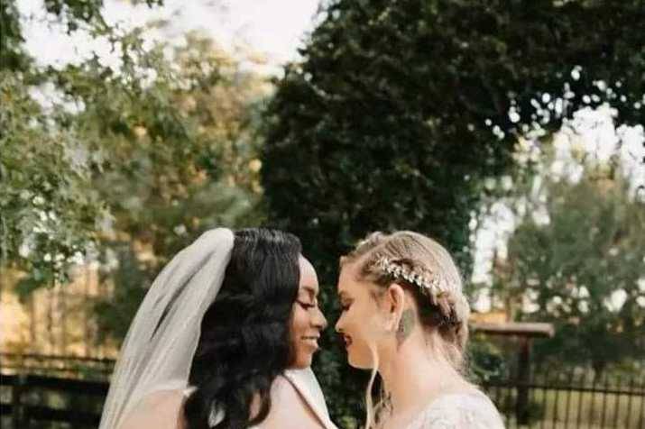 Lesbian wedding officiant Boyz porn