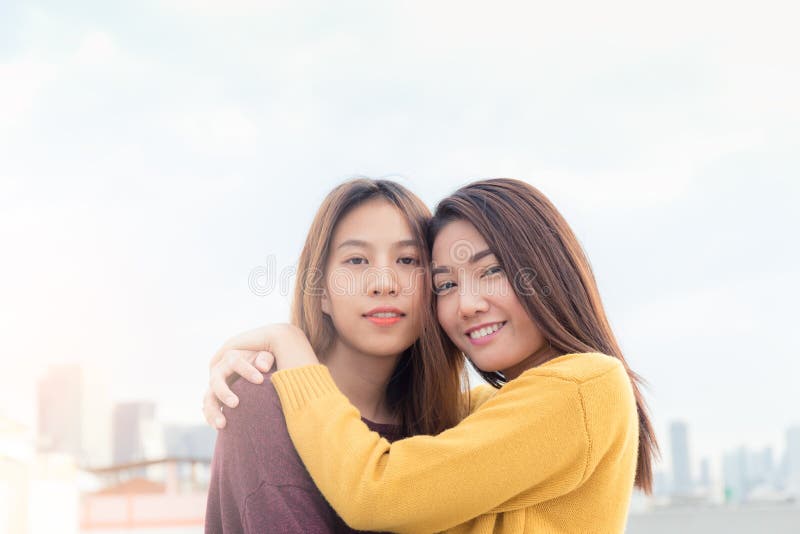 Lesbian white asian Innie pussy closeup