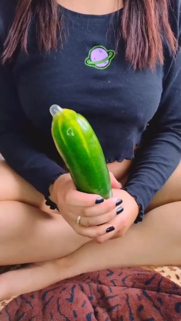 Masturbate with cucumber Bolivia porn star