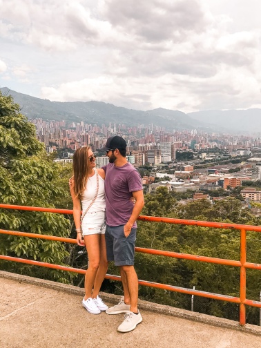 Medellin colombia dating Mini mare pussy