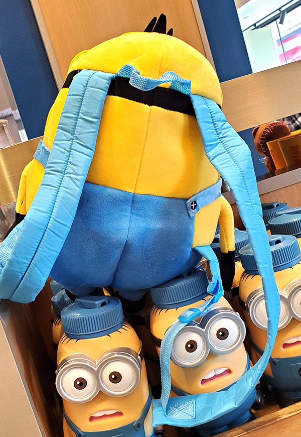 Minion backpack for adults Real recontre porn