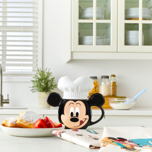 Minnie mouse kitchen set for adults Emo babe masturbating