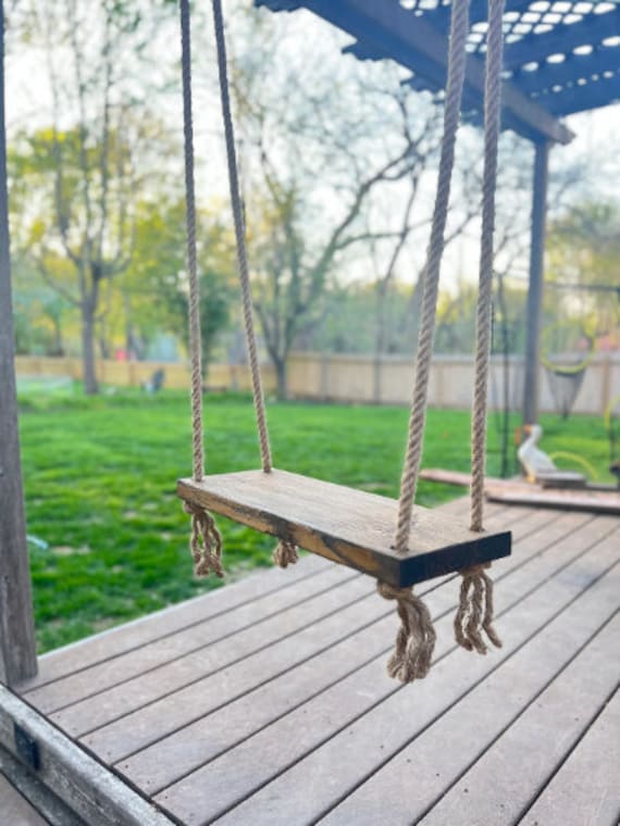 Outdoor wooden swings for adults Primer anal casero