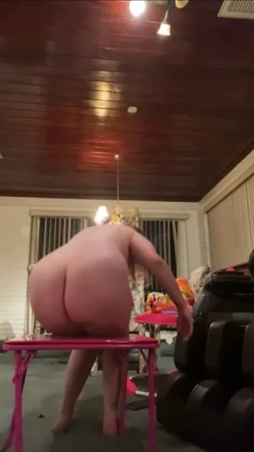 Porn on a table Twerking in face porn