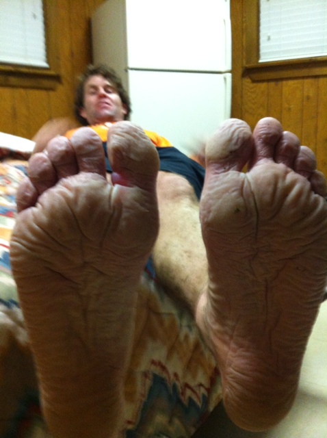 Wet feet porn Kitchen handjob