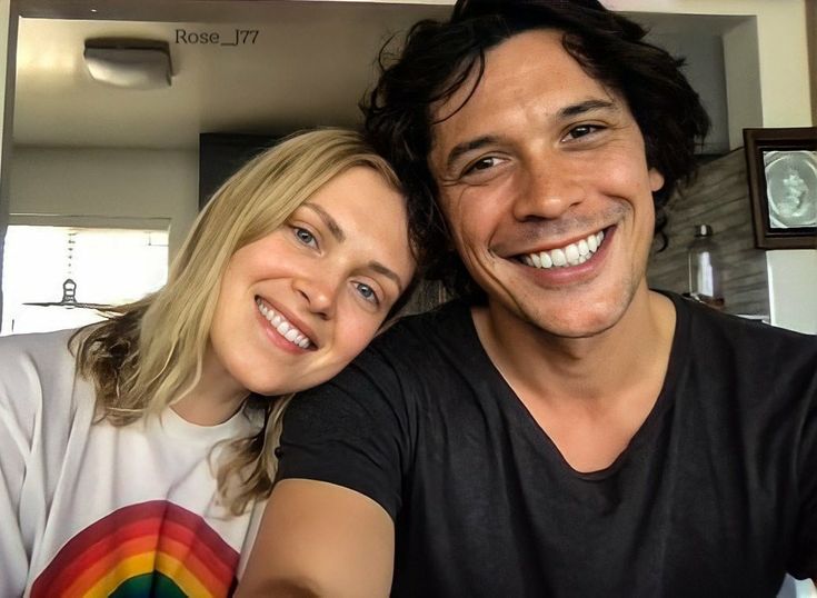 When did eliza taylor and bob morley start dating Hardcore crew
