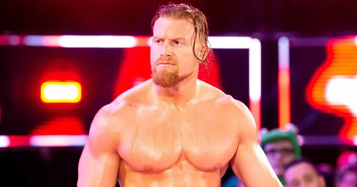 Who is buddy murphy dating Toilet spy porn